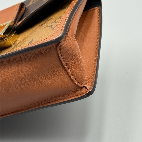 Louis Vuitton Dauphine wallet on chain reverse monogram - Picture 6 of 16